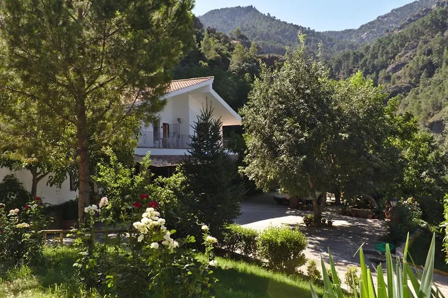 Casa Rural Arroyo Rechita contacts